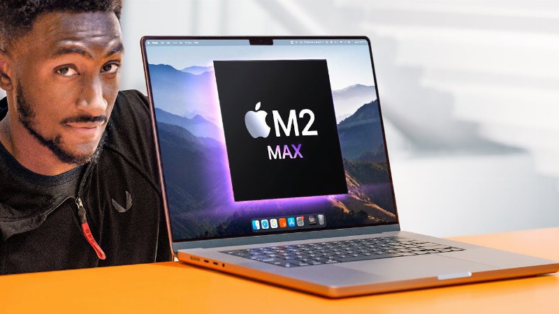 M2 Max Macbook Pro Review: Back To Bumps!